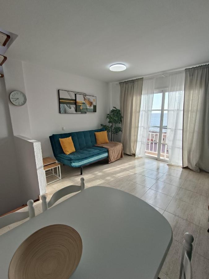 Apartamento Familiar Arcoiris Primera Linea De La Playa カジャオ・サルバヘ エクステリア 写真