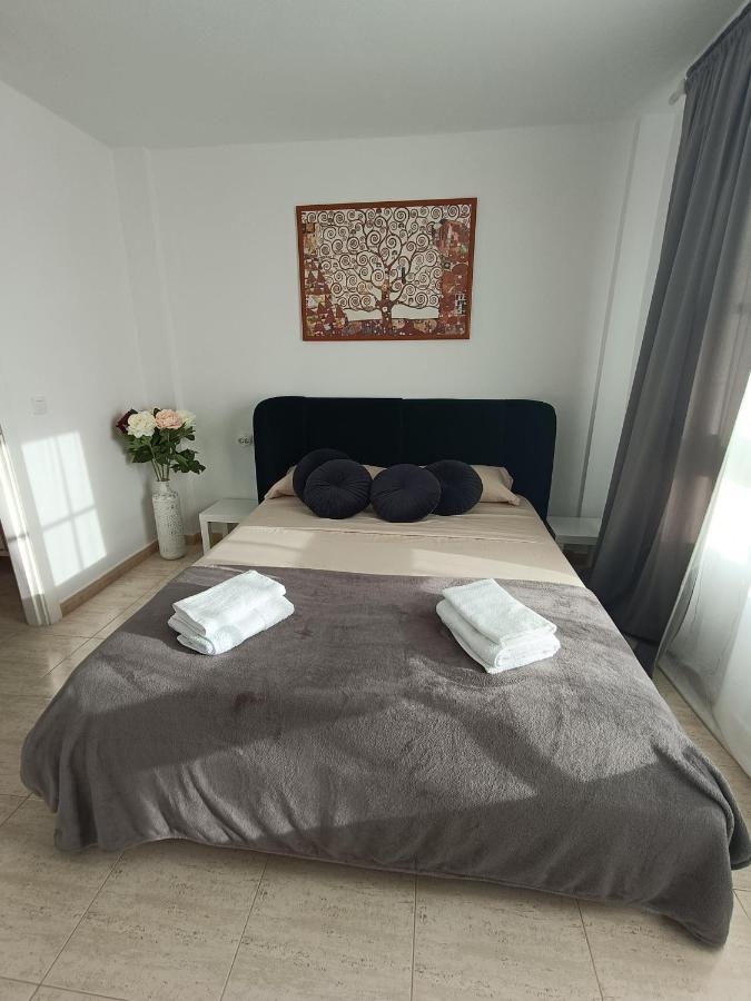 Apartamento Familiar Arcoiris Primera Linea De La Playa カジャオ・サルバヘ エクステリア 写真