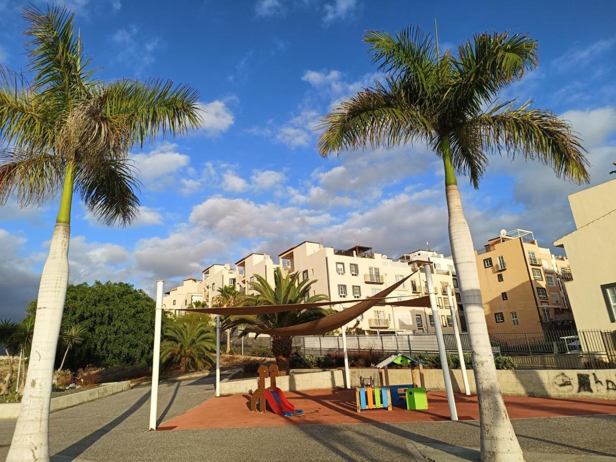 Apartamento Familiar Arcoiris Primera Linea De La Playa カジャオ・サルバヘ エクステリア 写真