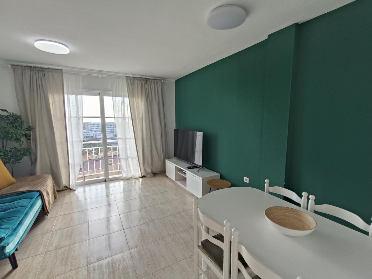 Apartamento Familiar Arcoiris Primera Linea De La Playa カジャオ・サルバヘ エクステリア 写真