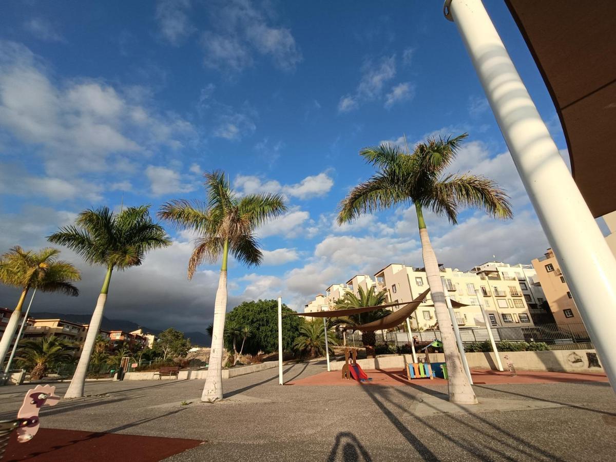 Apartamento Familiar Arcoiris Primera Linea De La Playa カジャオ・サルバヘ エクステリア 写真